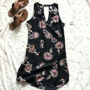 NWT Old Navy black floral shift dress
